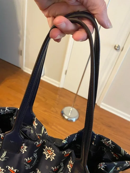 Ella Large Printed Tote - Picture 12 of 14